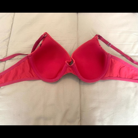 Maidenform red and black bra, size 36B - Picture 2 of 3
